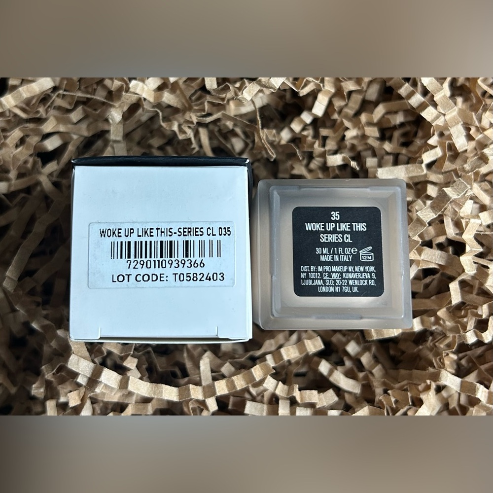IL MAKIAGE
WOKE UP LIKE THIS Flawless Base Foundation-  #35 - Picture 3 of 16